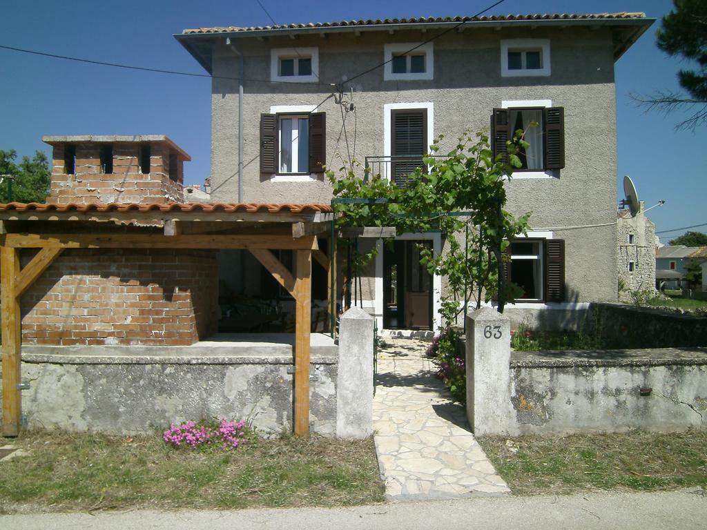 Holiday Home Lorraina Stivan ภายนอก รูปภาพ